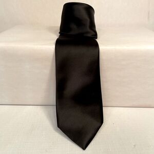 GEOFFREY BEENE BLACK 58” TIE 100% POLYESTER EUC